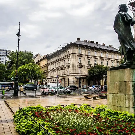 L3 Lucy Premium * Будапешт